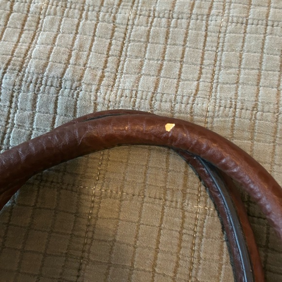 Chic Tan Leather Tote Bag - Picture 8 of 8